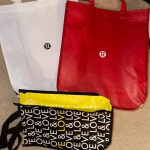 Lululemon and Kendra Scott bags